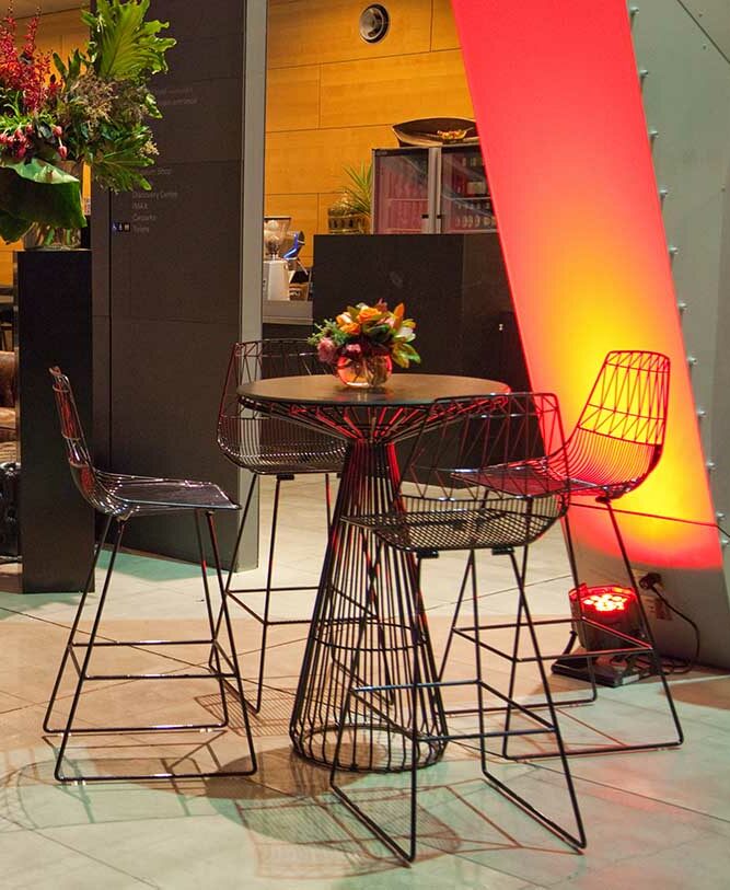 insitu-arrowe-bar-stool-black