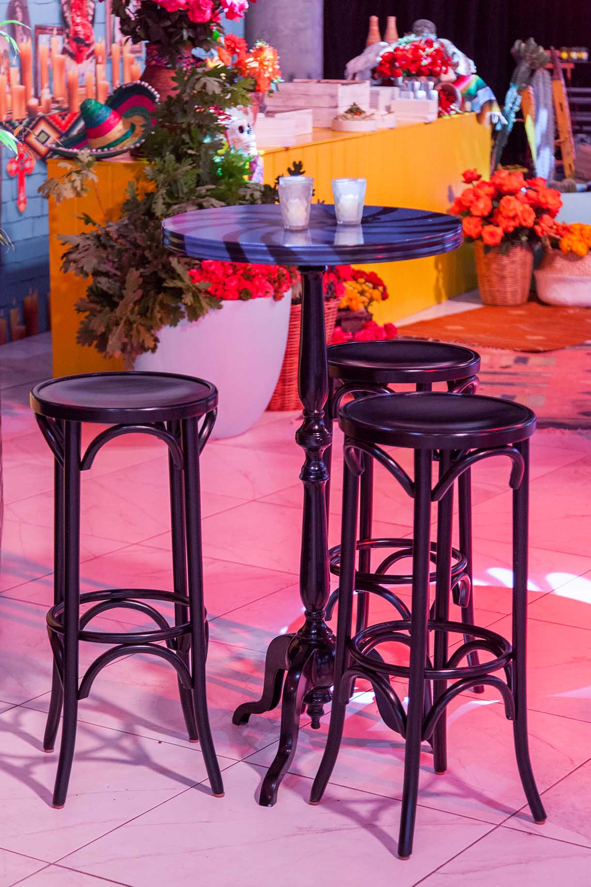 insitu-bentwood-stool-black