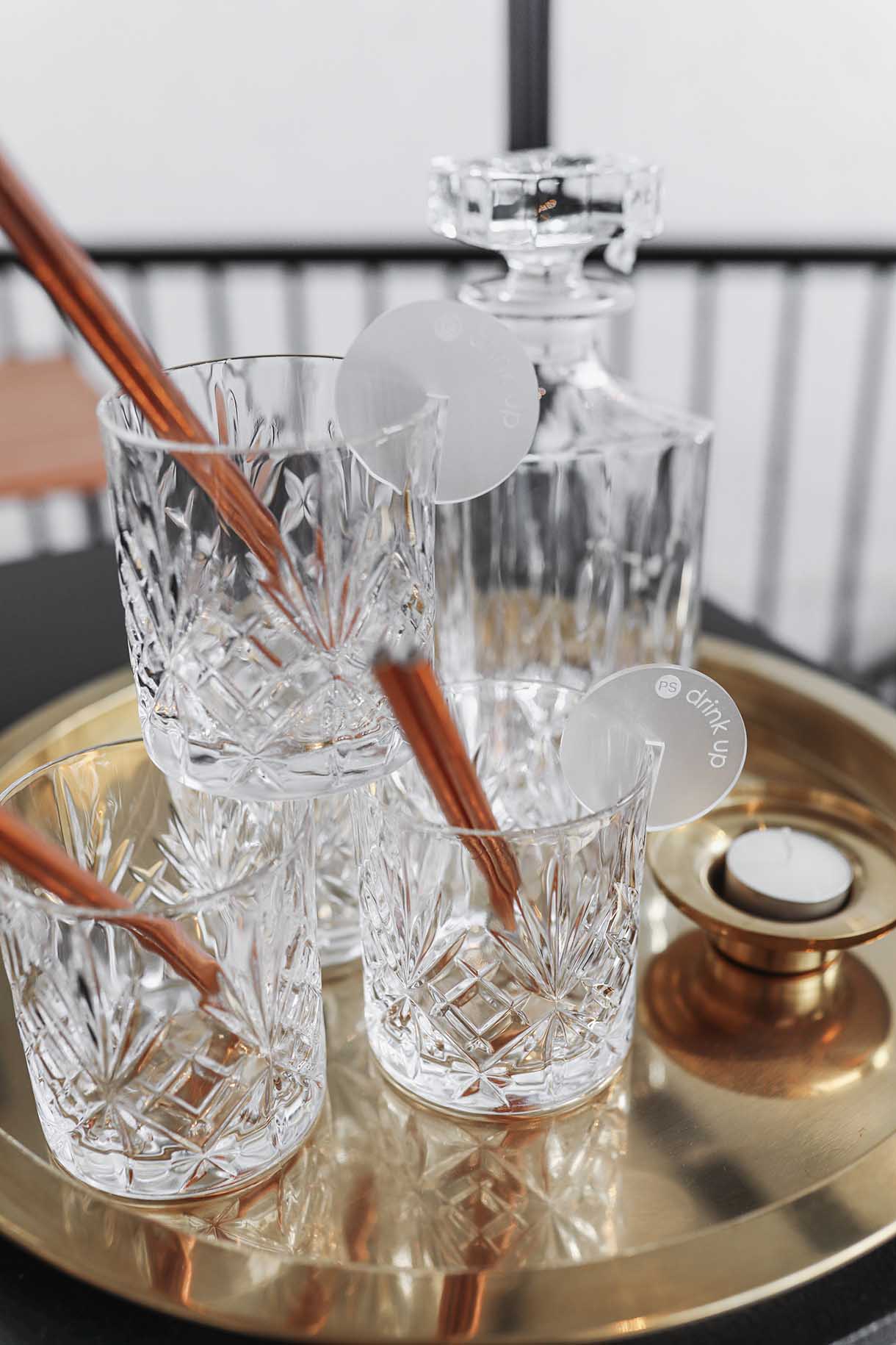 insitu-cut-crystal-decanter