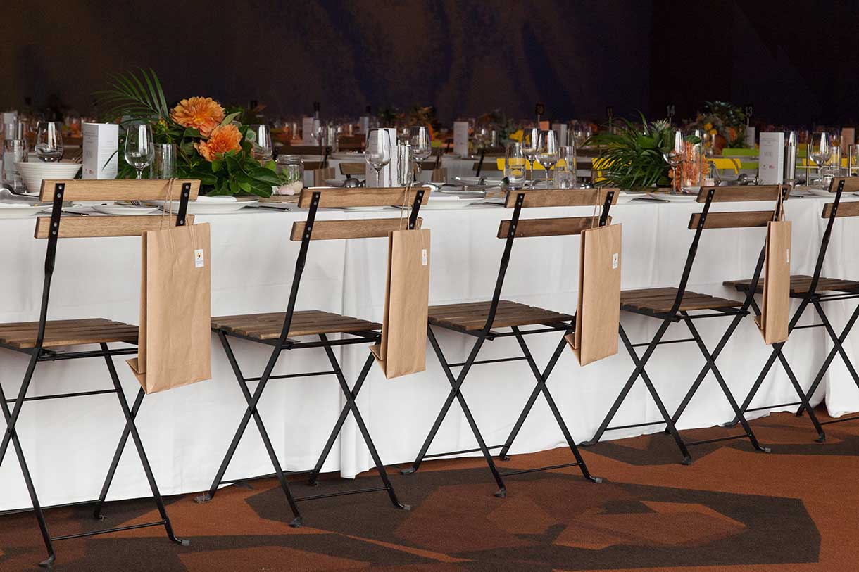 insitu-garden-folding-chair-wooden