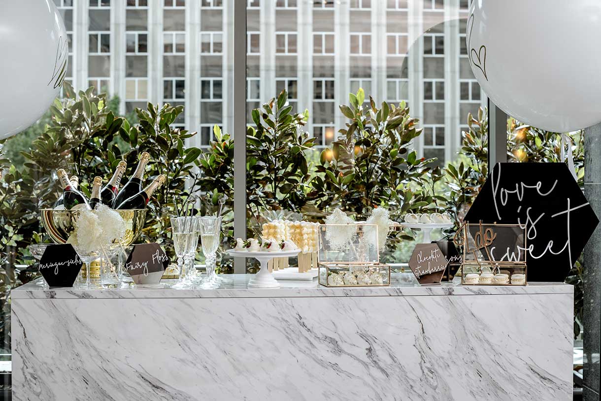 insitu-marble-food-station