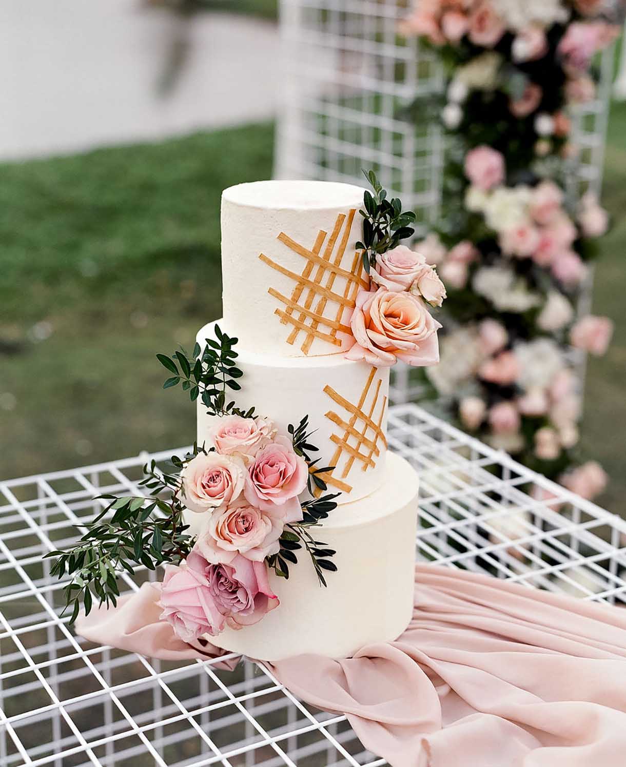 insitu-wire-cube-white