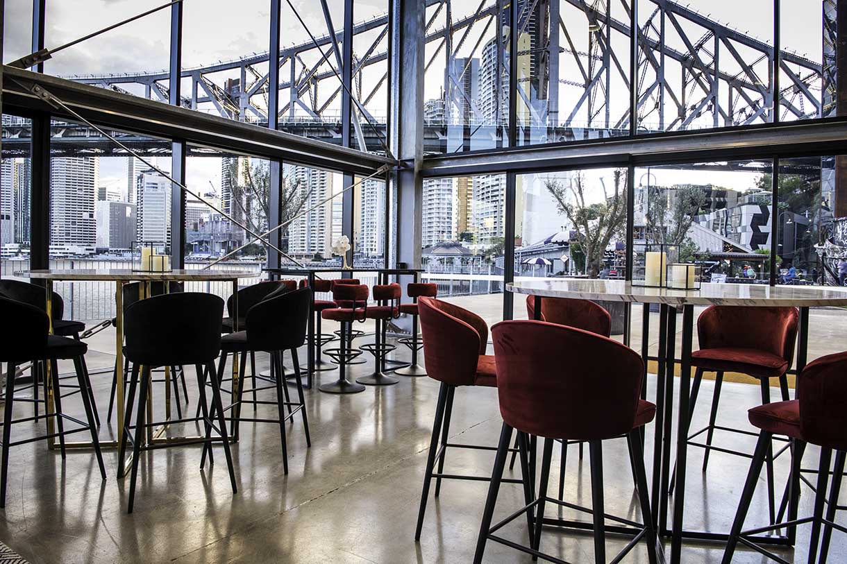 insitu-madison-bar-stool-black-2