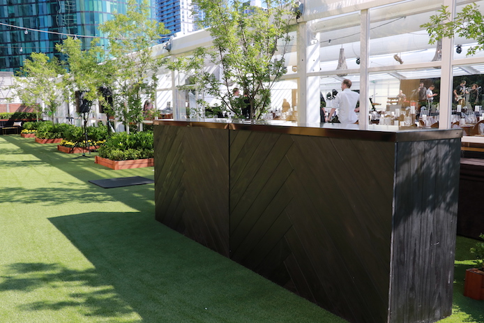 insitu-herringbone-bar-black