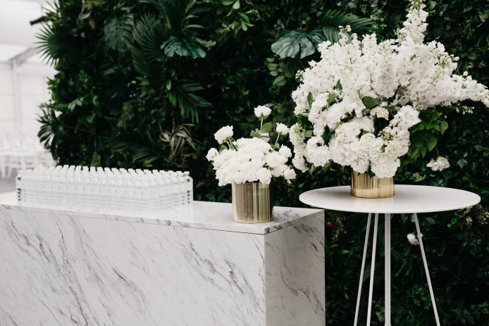 insitu-knox-bar-table-white