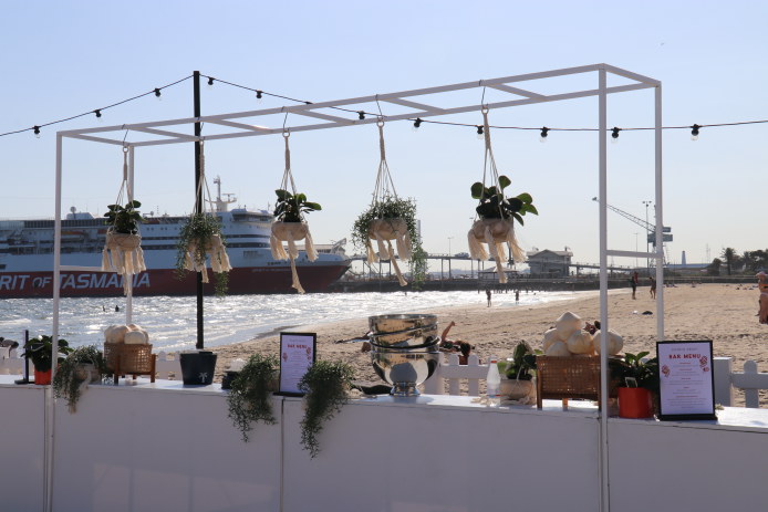 insitu-bar-arbour-double-white