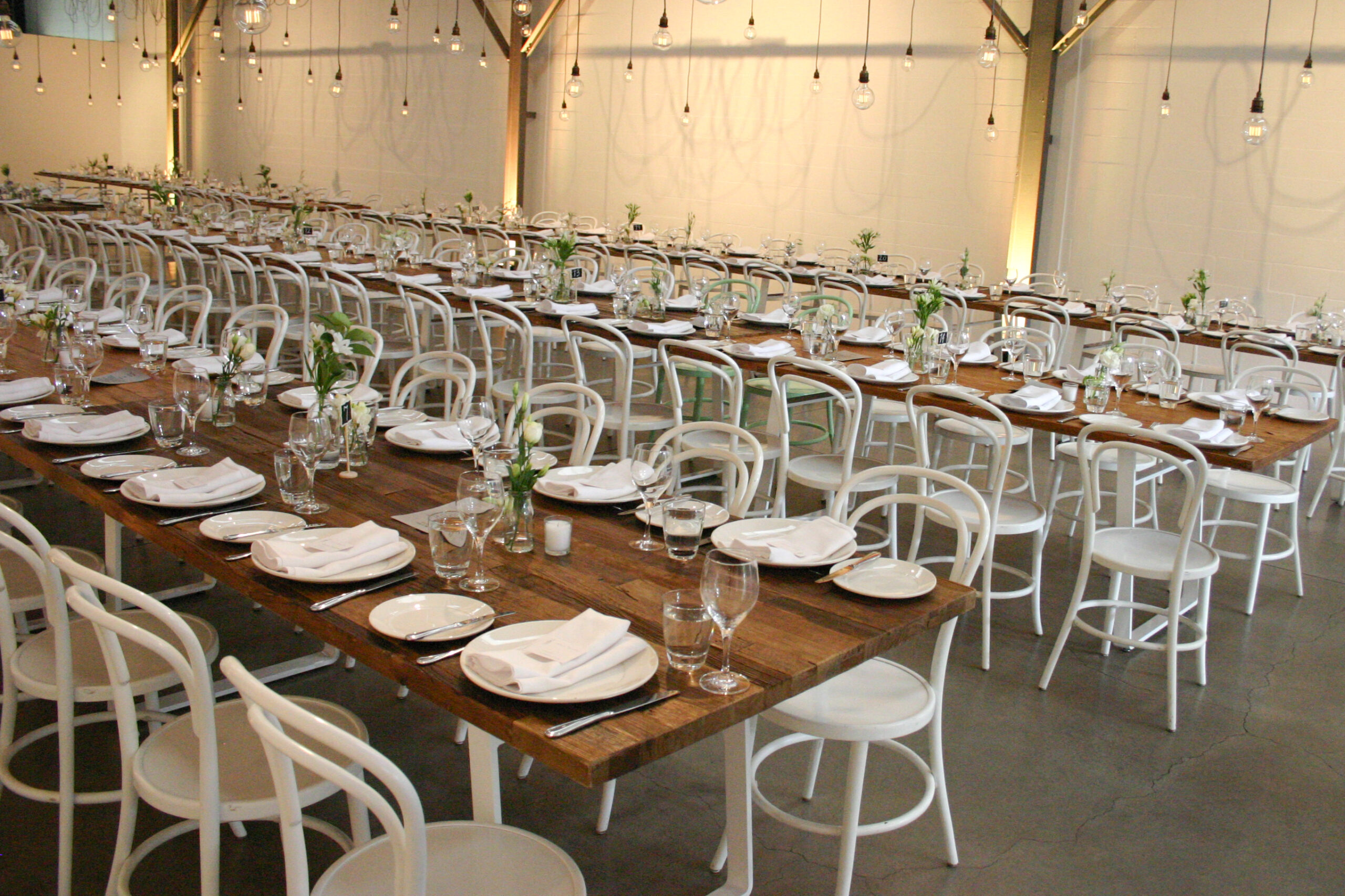 insitu-coastal-table-white-legs