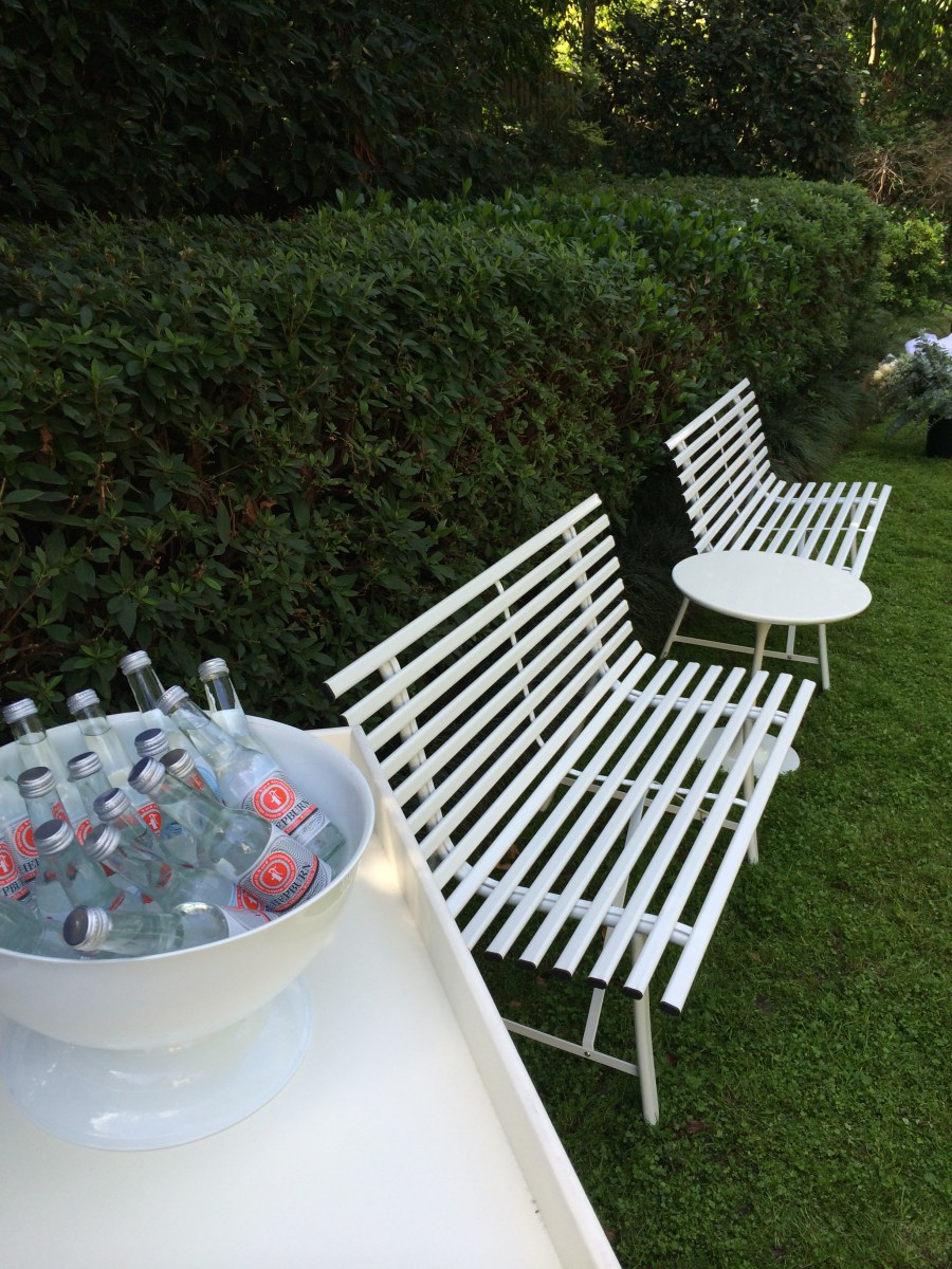 insitu-garden-bench-white copy