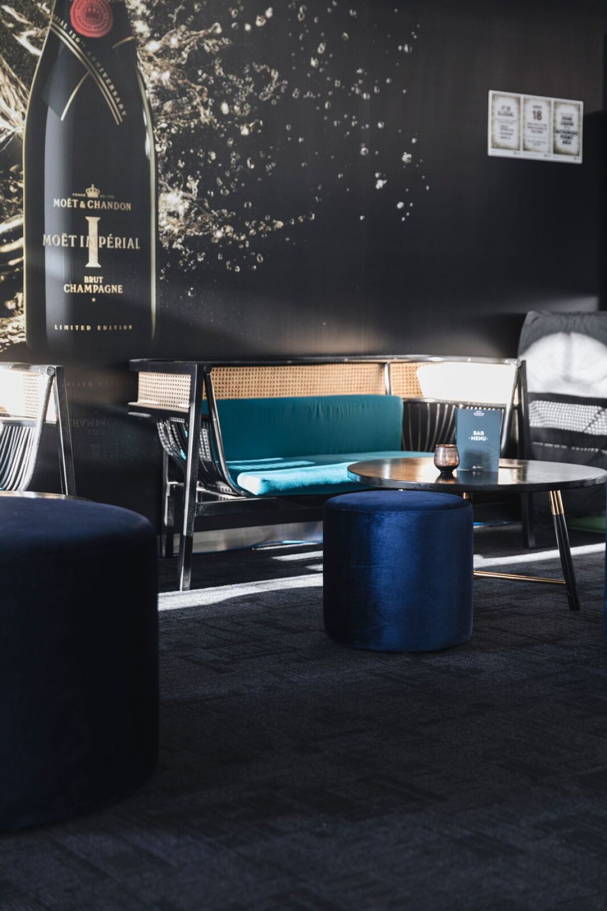 insitu-harvey-sofa-peacock