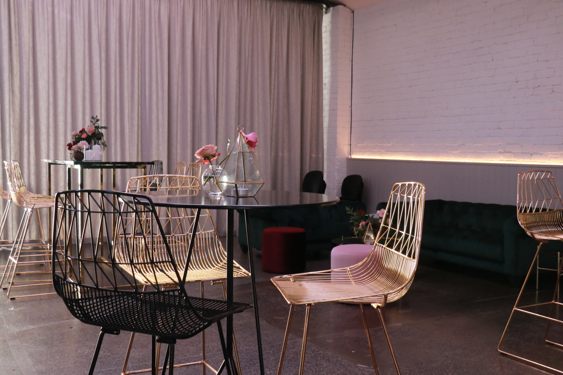 insitu-knox-bar-table-black-black