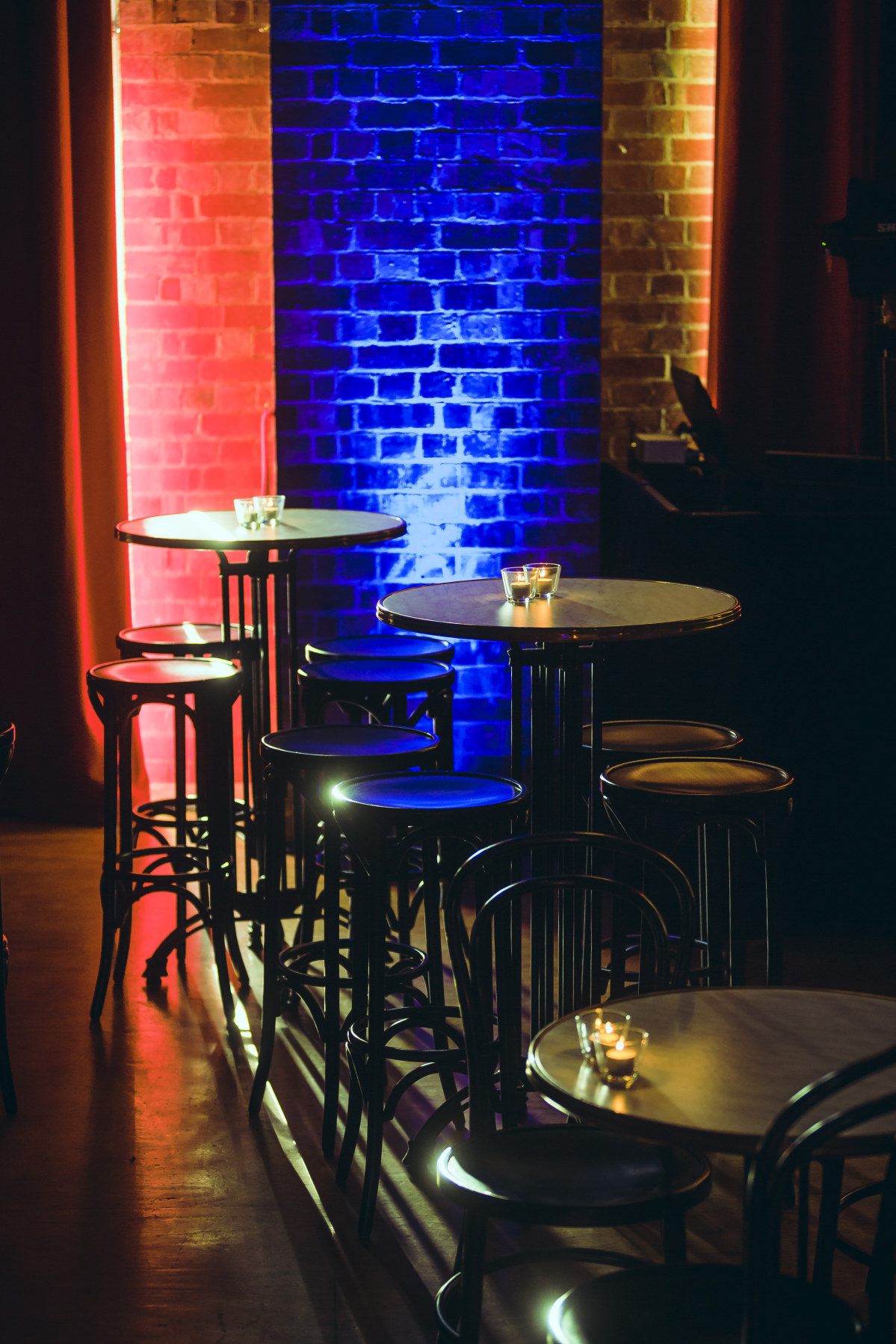 insitu-paris-bar-table-2