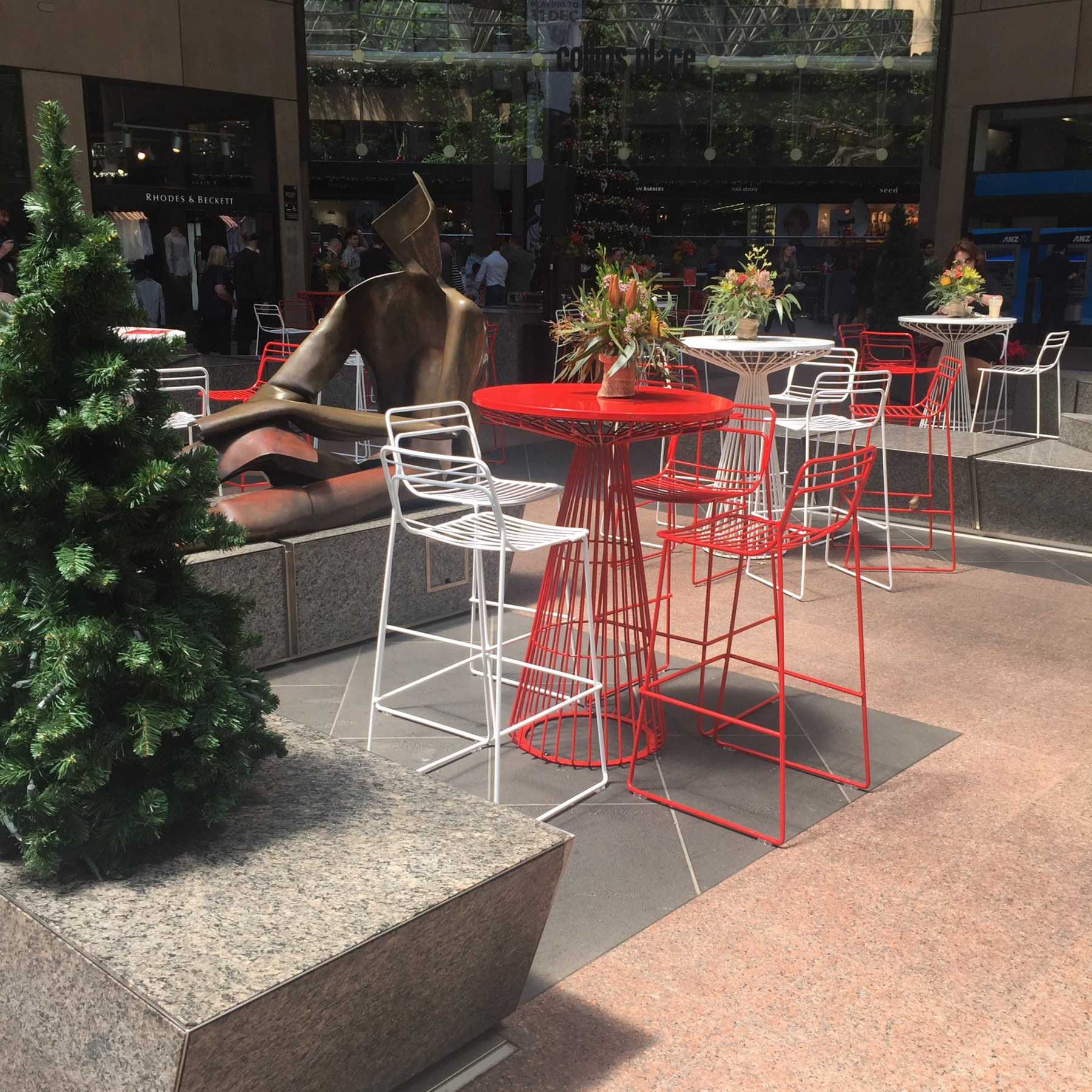 insitu-wireworx-bar-table-red