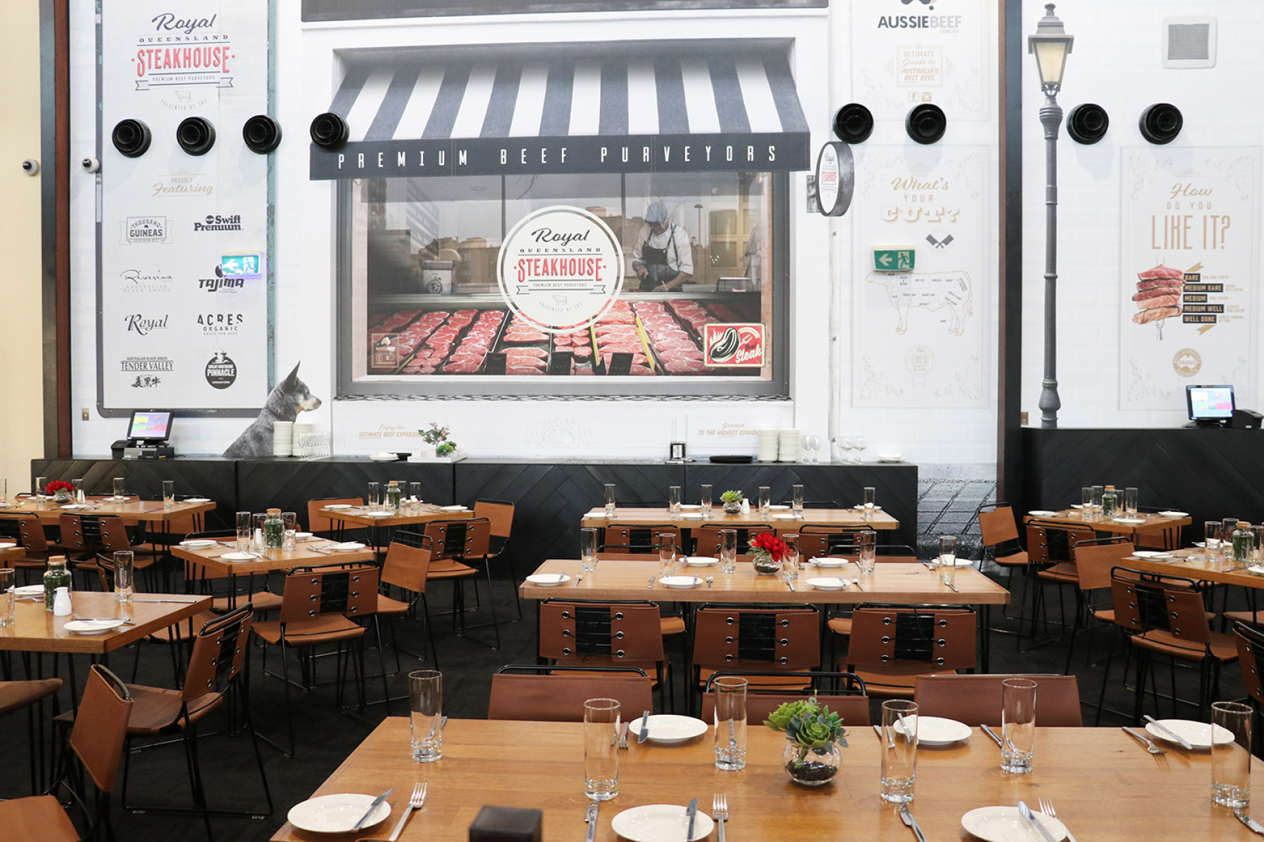 insitu-hairpin-dining-180-teak-black