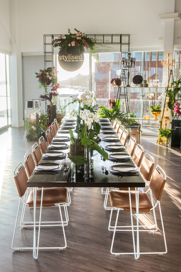 insitu-hairpin-dining-table-blackwash-white-legs