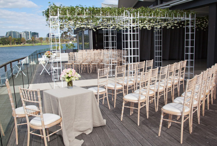 insitu-wire-pergola-6-pos-white