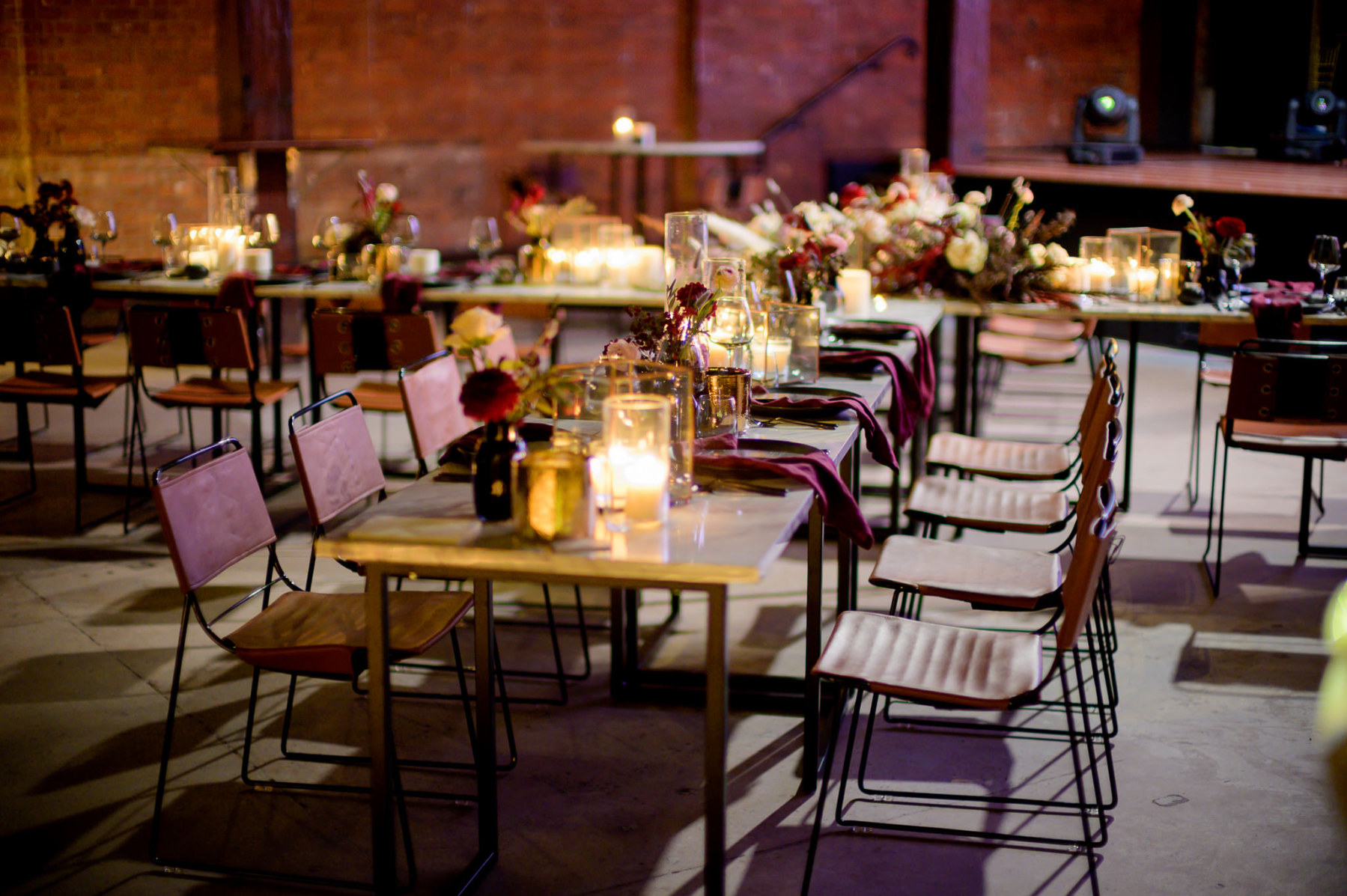 insitu-optical-180-white-marble-black-legs