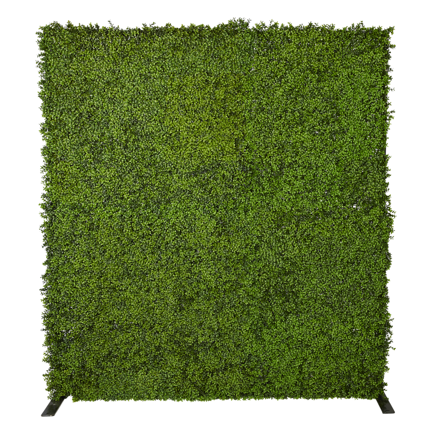 greenery-wall-on-wire-screen-black-straight