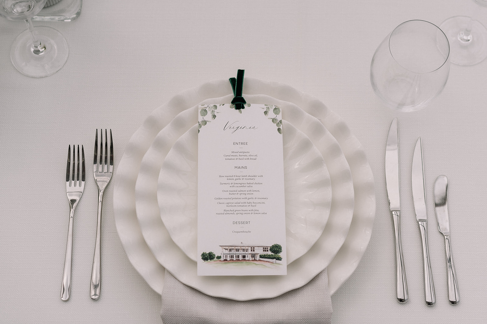 insitu-ruffle-dinner-plate