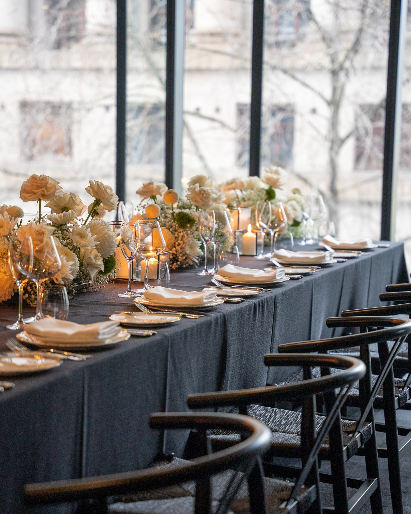 Insitu – Wishbone Chair Black (2)