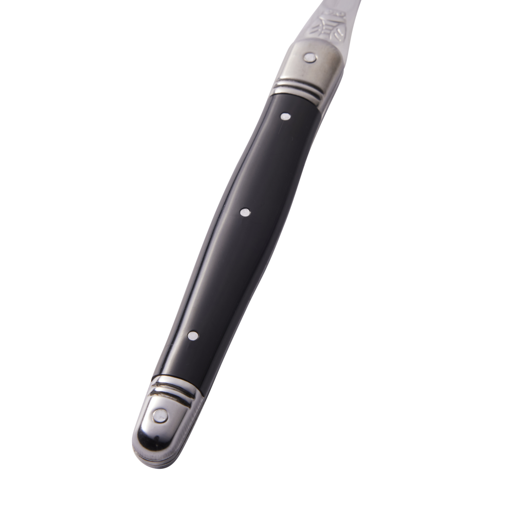 laguiole-black-fork-close-up