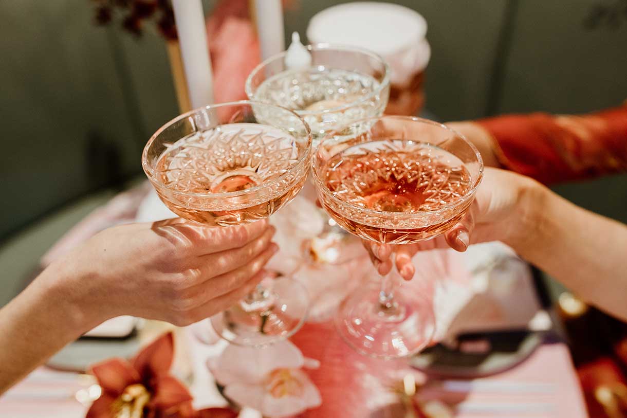 LENZO ~  HENS DAY EDITORIAL