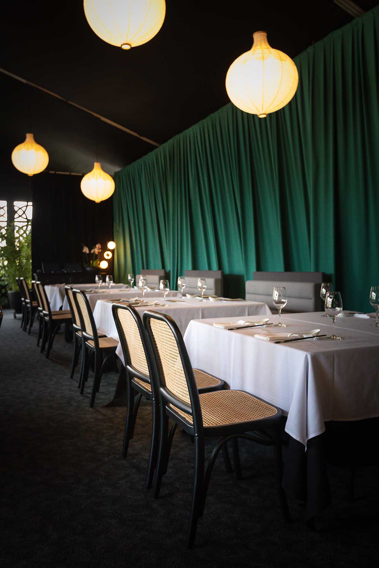 insitu-banquet-1.2m-square