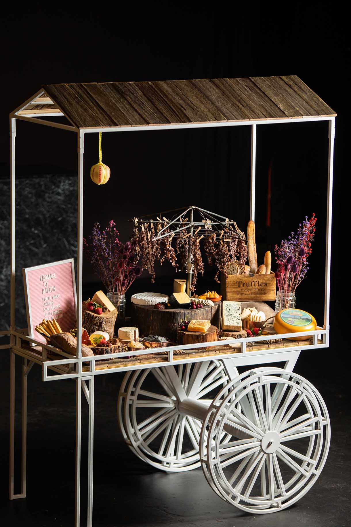 insitu-flower-cart-rustic-roof