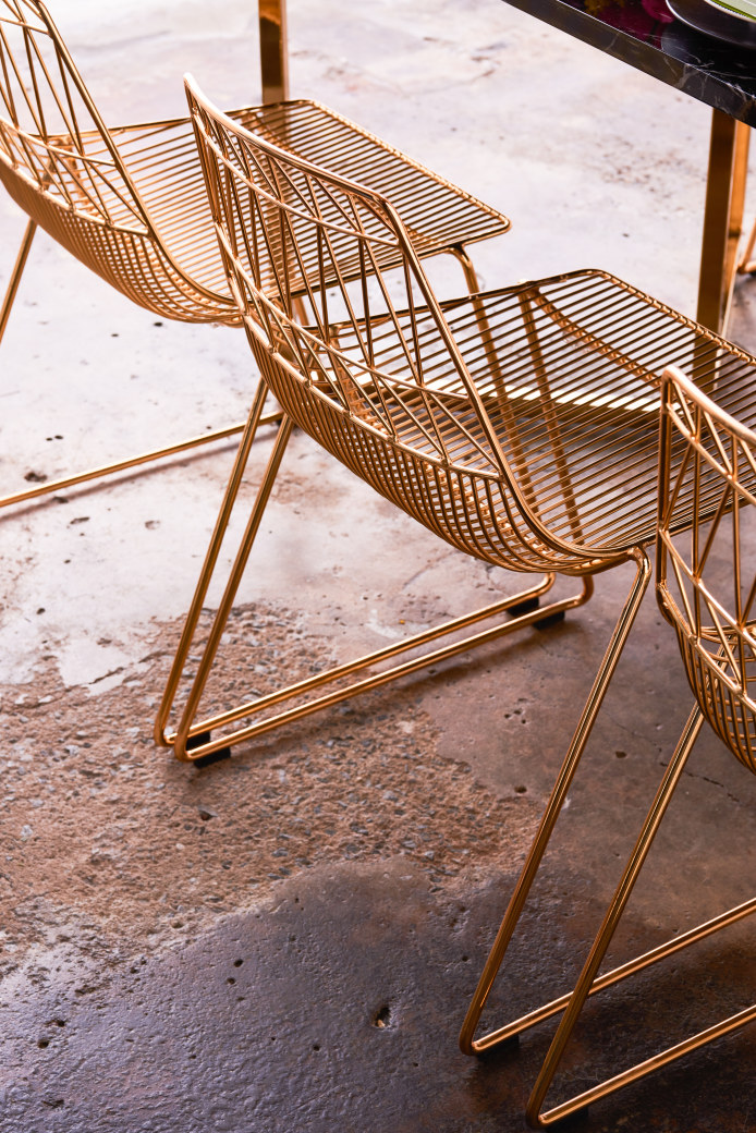 insitu-arrowe-chair-gold