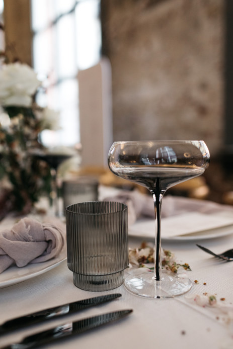 insitu-image-lune-champagne-saucer-smoke