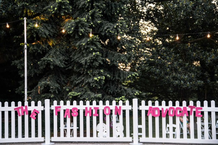 insitu-picket-fence-white