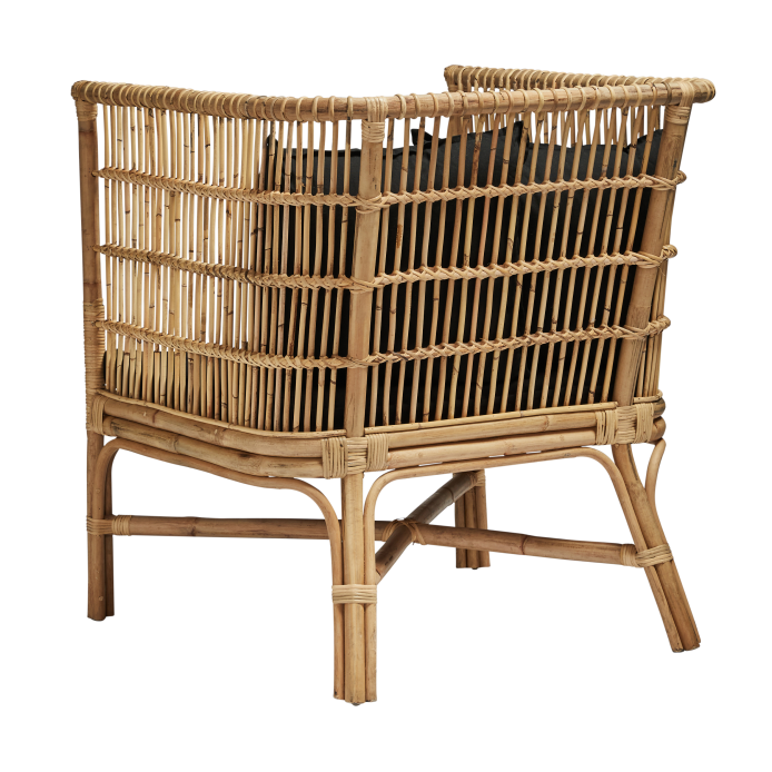 villa-armchair-natural-black-cushion-back-angle