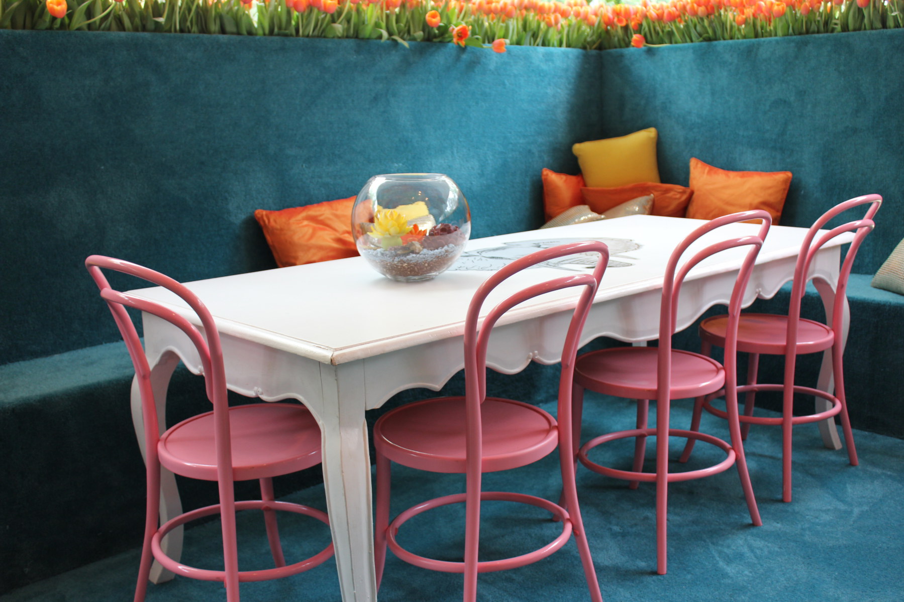 insitu-hampton-dining-table-white