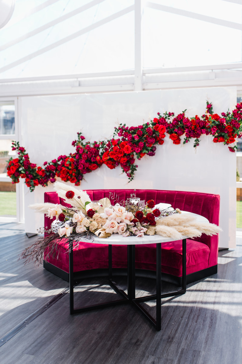 insitu-KENZO-curved-quarter-red