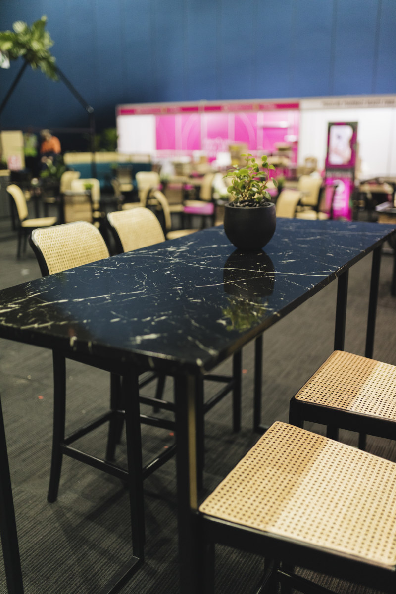 insitu-OPTICAL-black-black-bar