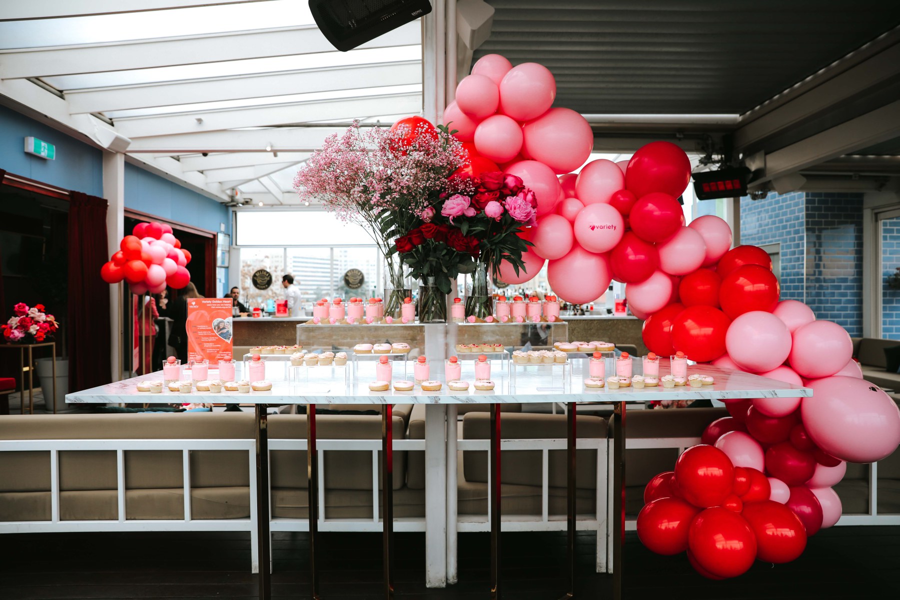 insitu-optical-bar-table-white-marble-2.4m