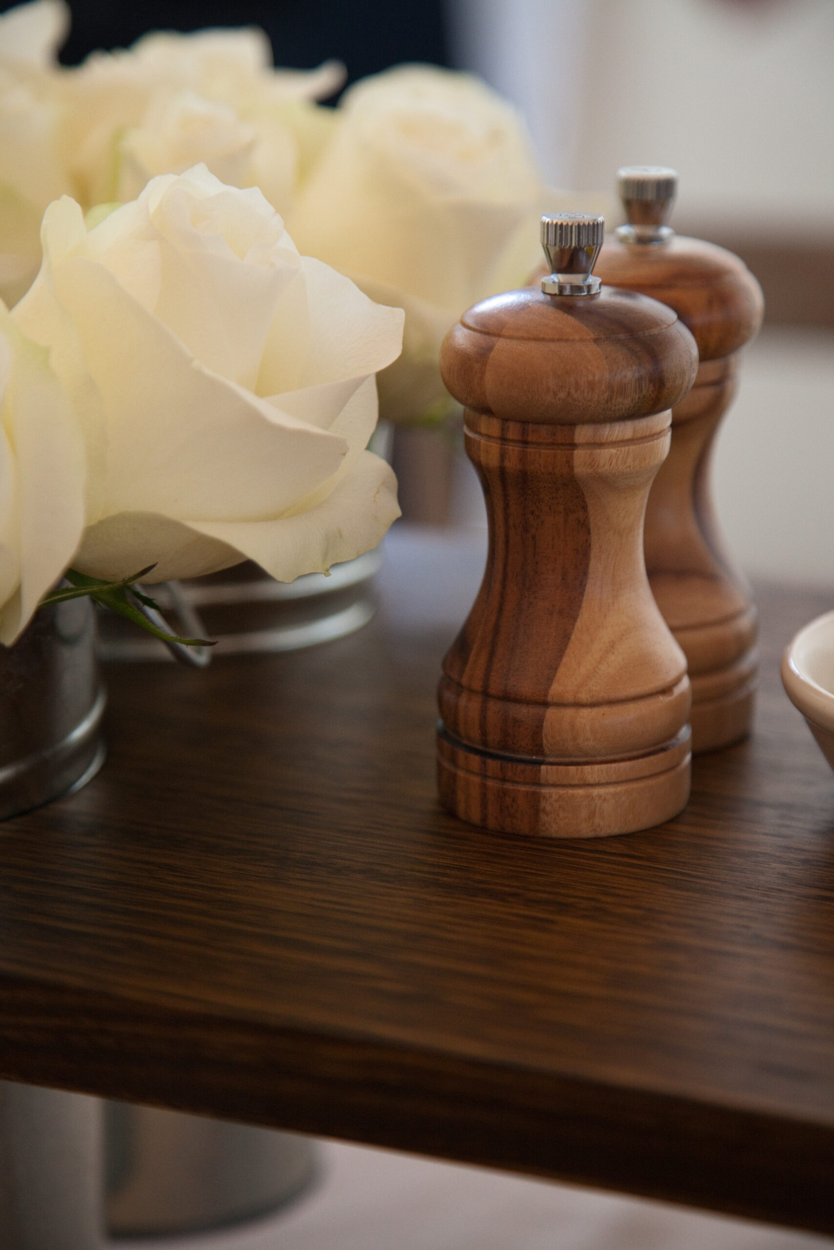 insitu-salt-and-pepper-wooden