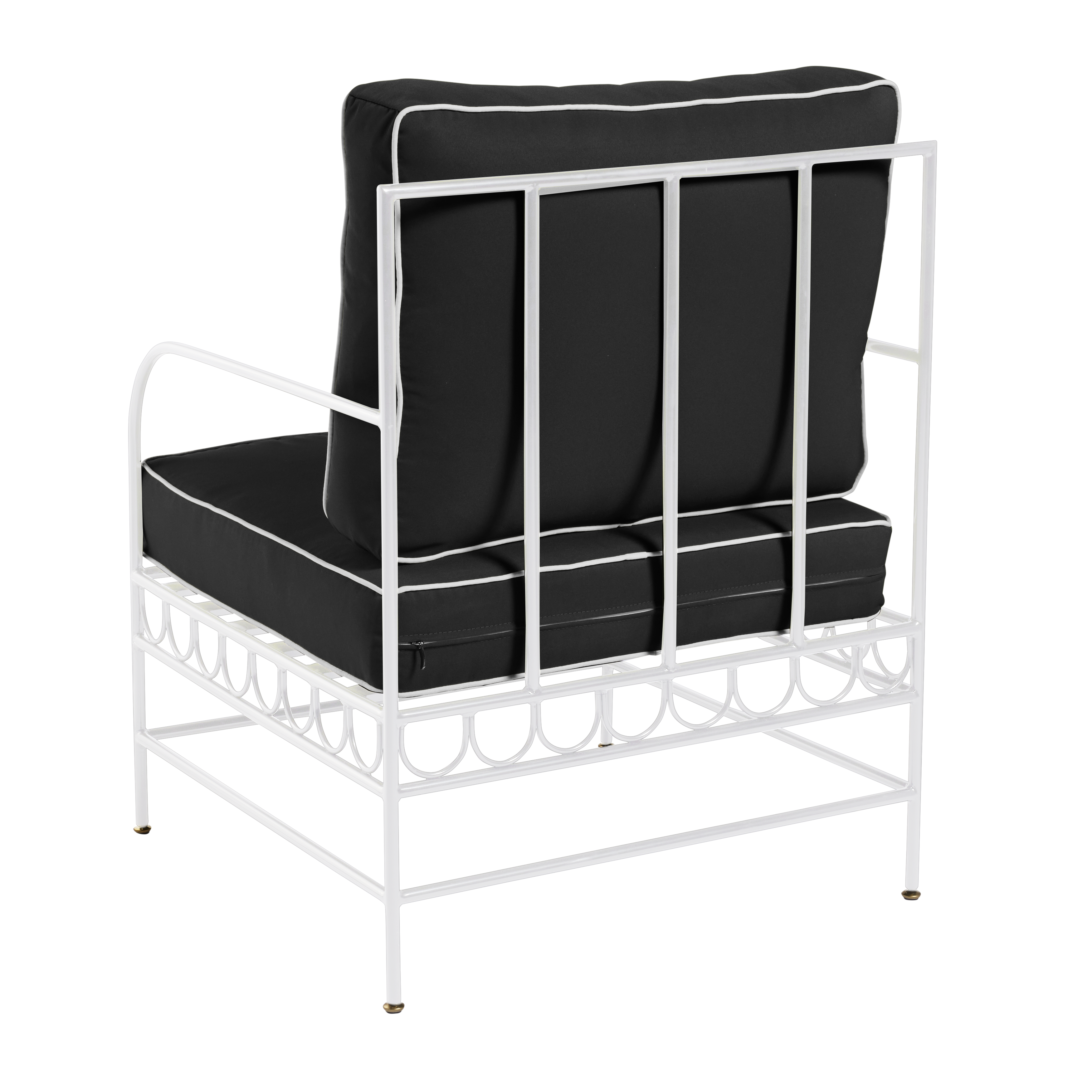 aspen-white-armchair-black-with-white-rear