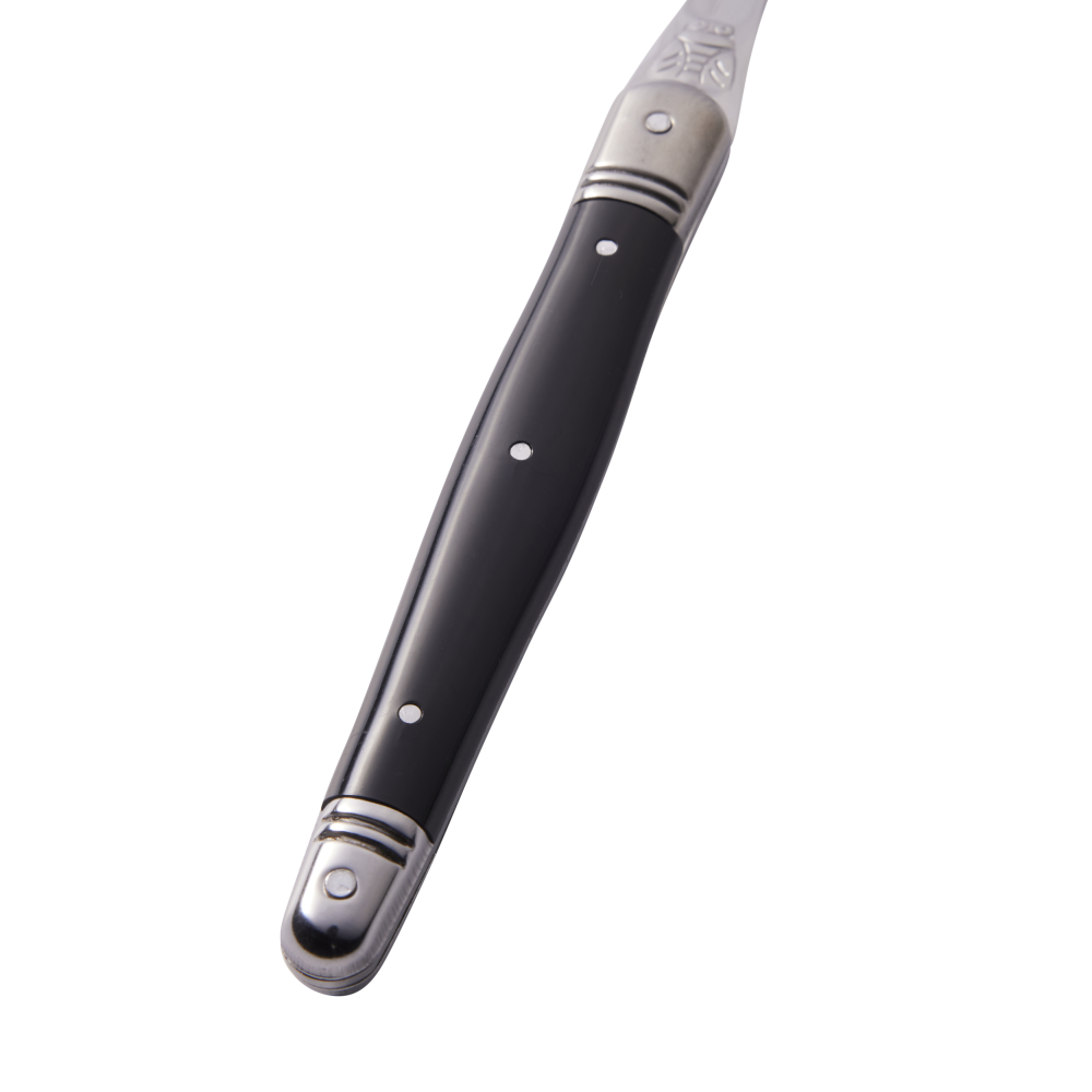 laguiole-black-fork-close-up
